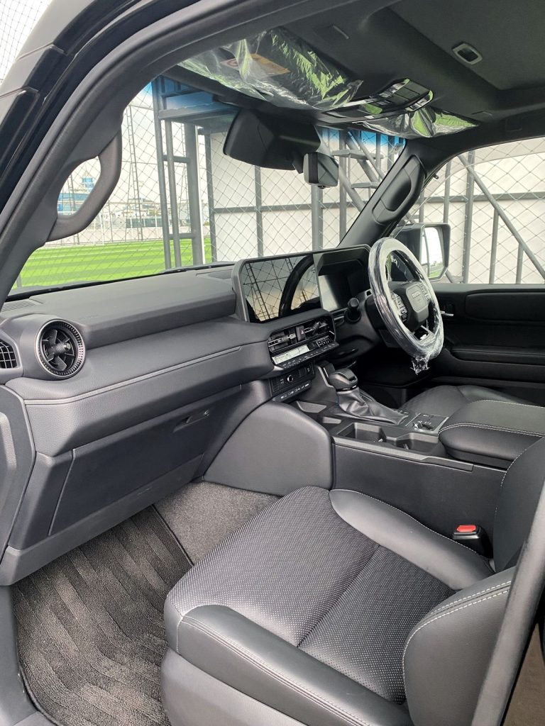 Interior Toyota land cruiser Prado 2.8 ZX 2026 Indonesia Black 2