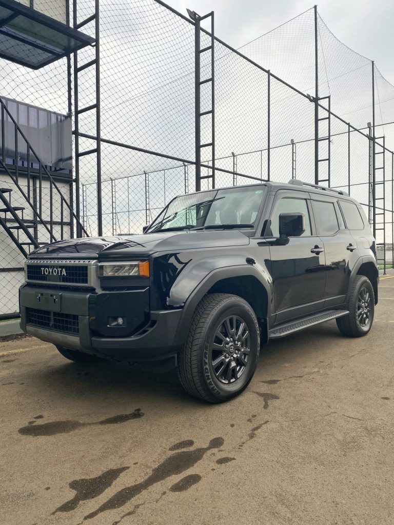 Harga Toyota Land Cruiser Prado ZX 2026 Indonesia Black 75b