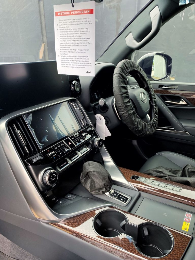 Interior Lexus LX700 2026 Indonesia Black 7 seater New Model 3
