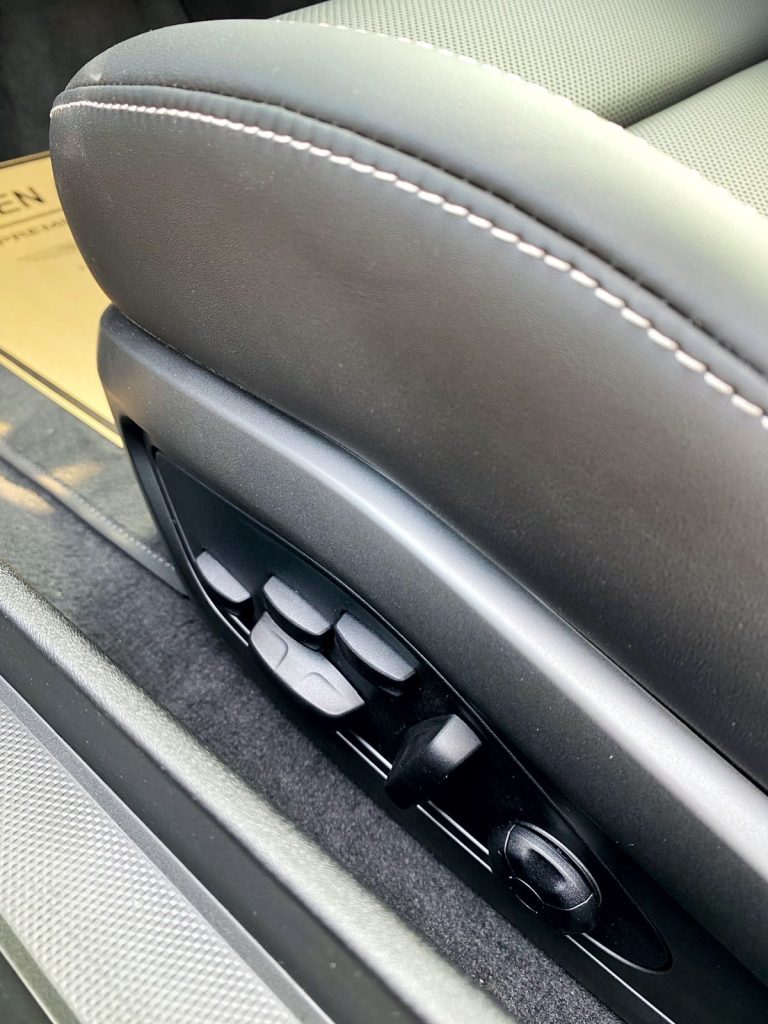 Interior Porsche 911 Carrera Black - Importir Umum Jakarta 17b